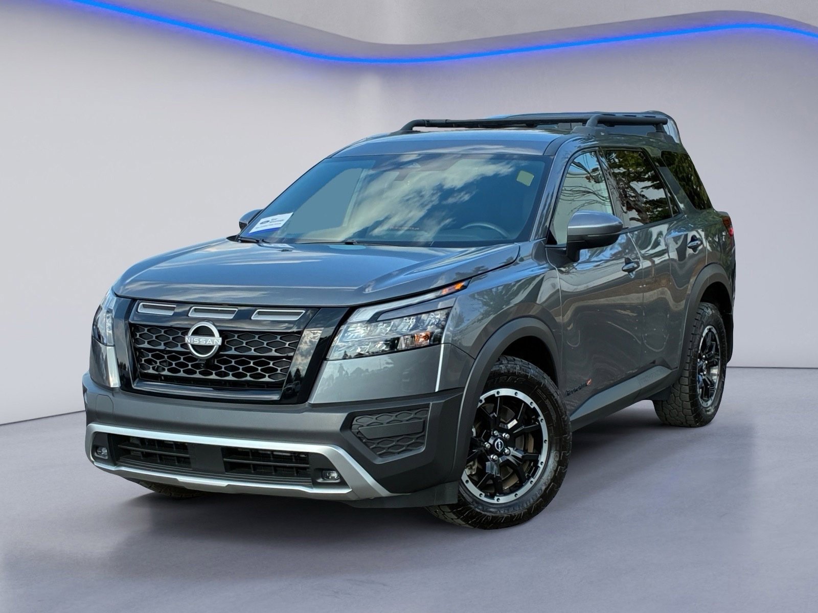 Used 2025 Nissan Pathfinder Rock Creek AWD/4WD image 2
