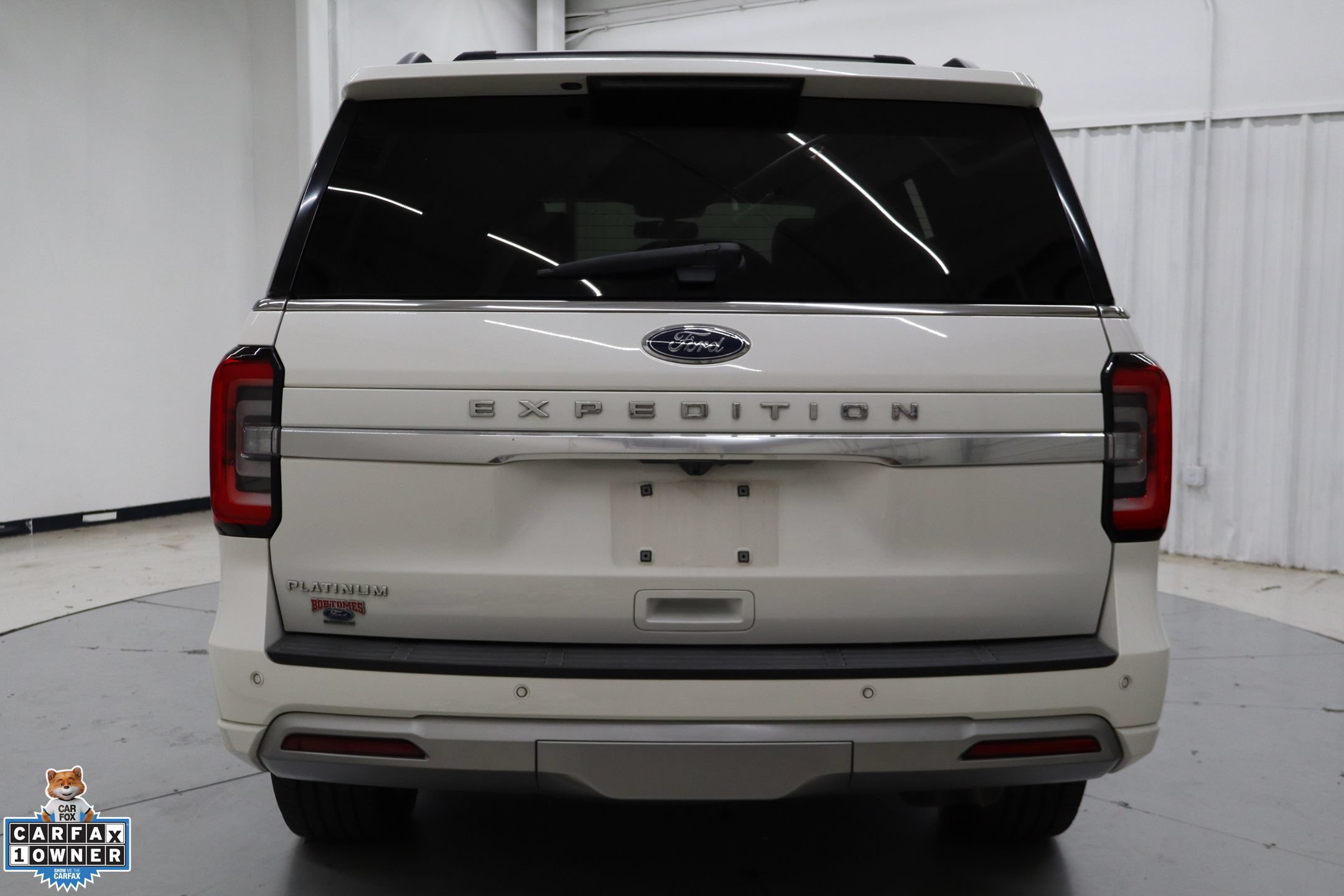 Certified 2024 Ford Expedition Platinum AWD/4WD image 4