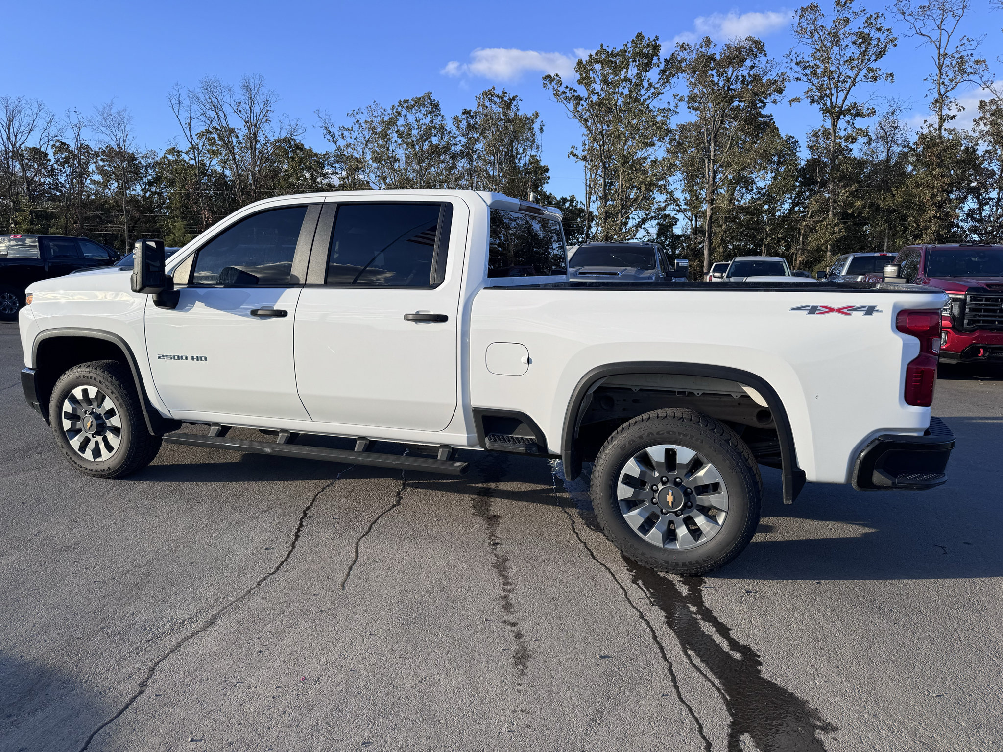 Used 2023 Chevrolet Silverado 2500 Custom w/ Custom Convenience Package AWD/4WD image 8