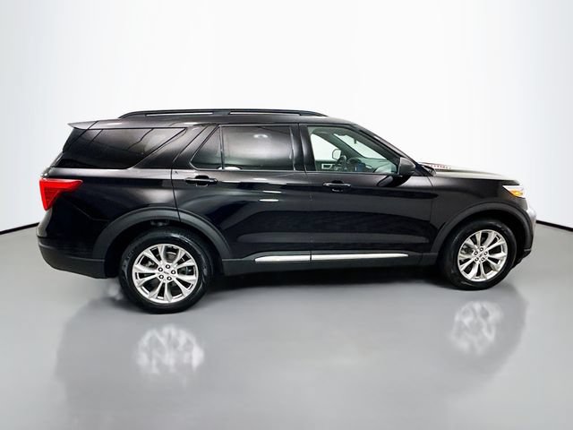 Certified 2020 Ford Explorer XLT w/ Equipment Group 202A AWD/4WD image 8