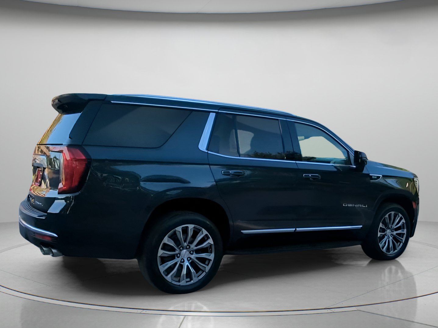 Used 2021 GMC Yukon Denali RWD image 29