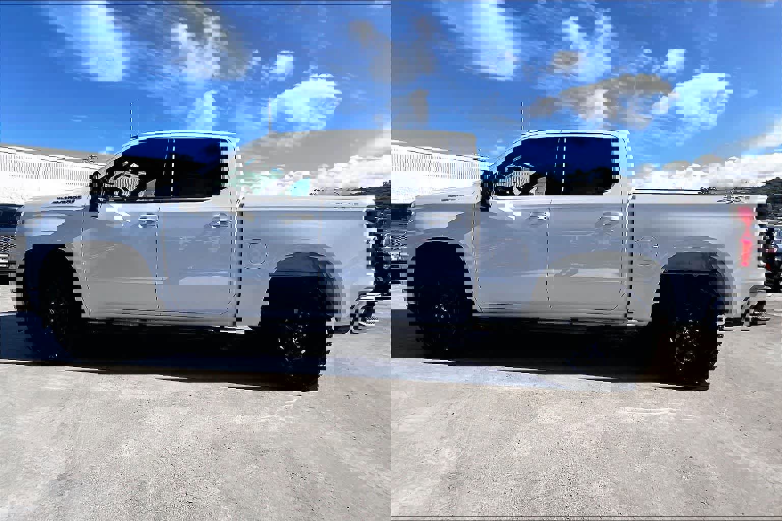 Used 2022 Chevrolet Silverado 1500 RST w/ LPO, Blackout Package image 5