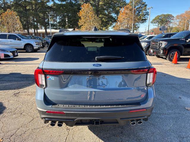 Certified 2025 Ford Explorer ST w/ Sun And Sound Package image 6