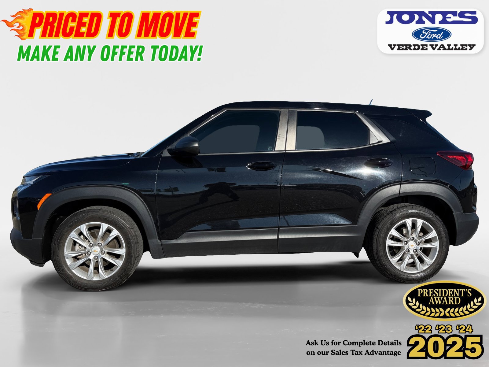 Used 2023 Chevrolet TrailBlazer LS FWD image 2
