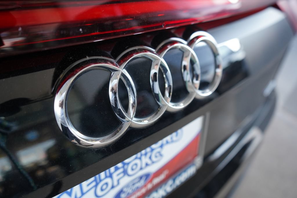 Used 2022 Audi Q8 Prestige w/ Prestige Package AWD/4WD image 6