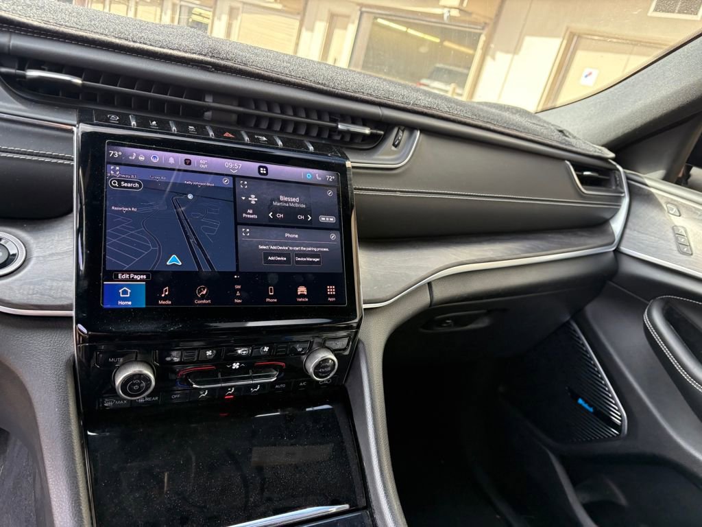 Used 2021 Jeep Grand Cherokee L Overland w/ Luxury Tech Group IV image 18