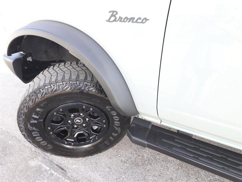 Certified 2022 Ford Bronco Wildtrak image 9