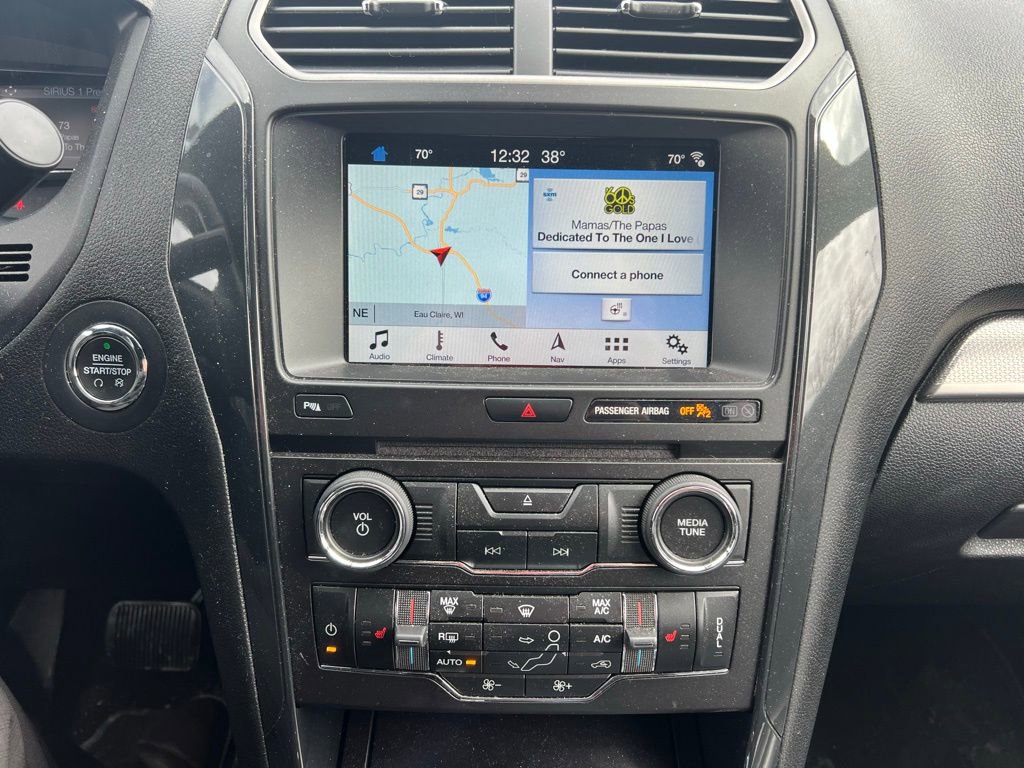 Certified 2018 Ford Explorer XLT w/ Equipment Group 202A image 15