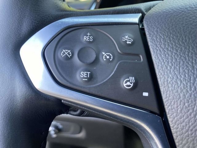 Used 2022 Chevrolet Traverse RS image 25