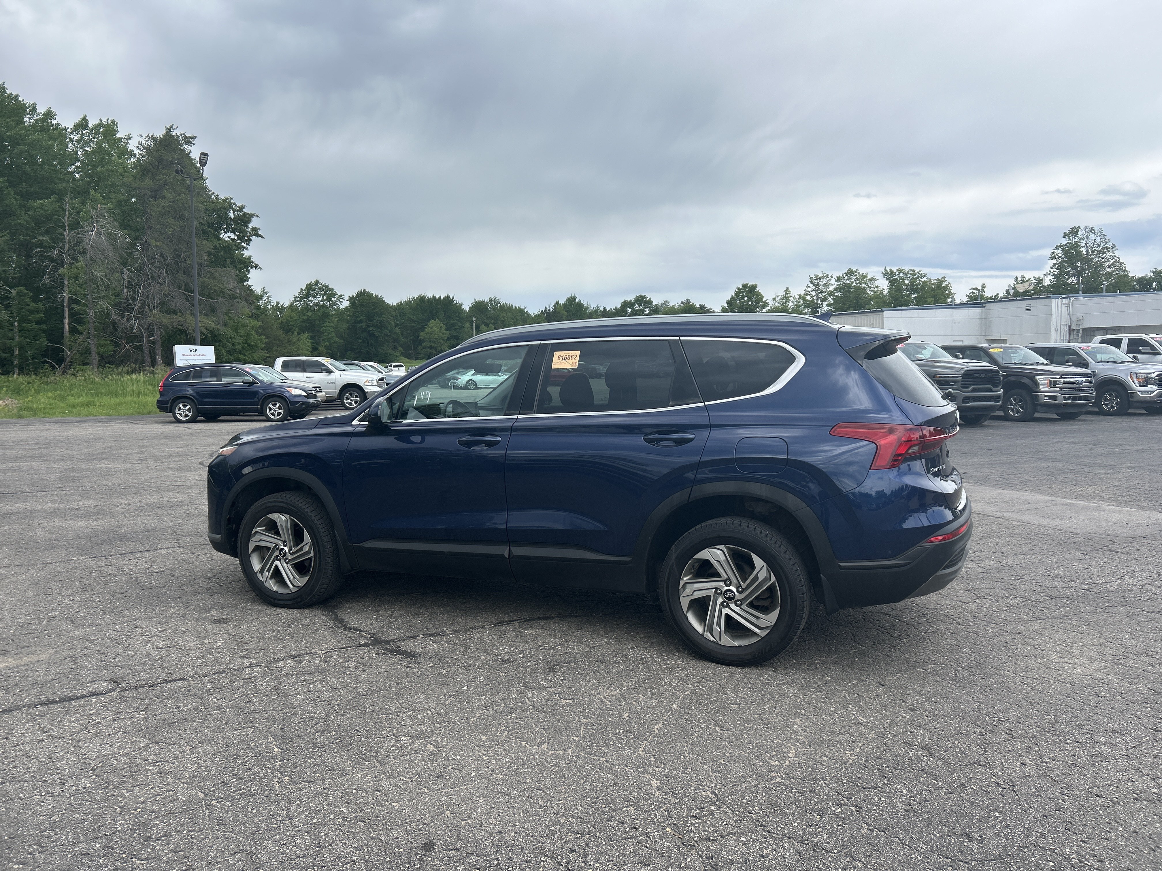 Used 2022 Hyundai Santa Fe SEL AWD/4WD image 6