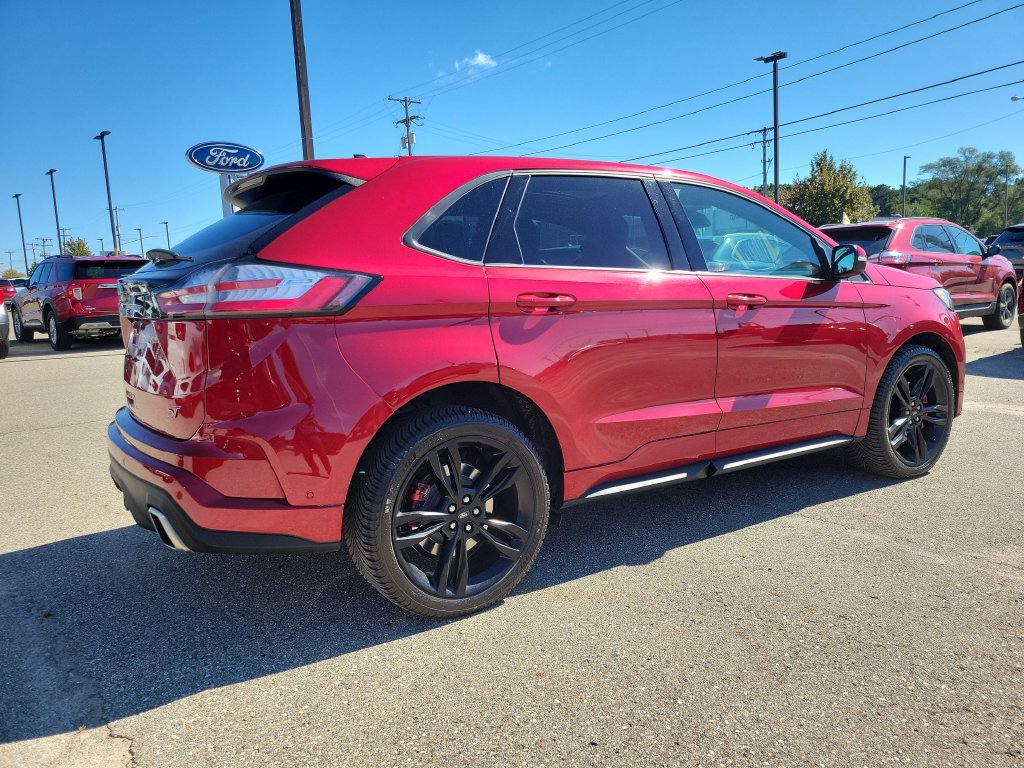 Certified 2023 Ford Edge ST w/ Equipment Group 401A AWD/4WD image 4