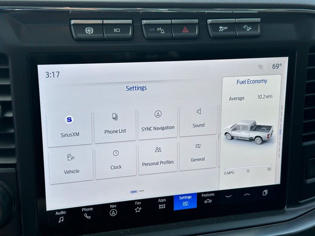 Certified 2024 Ford F250 Lariat w/ Lariat Ultimate Package AWD/4WD image 22