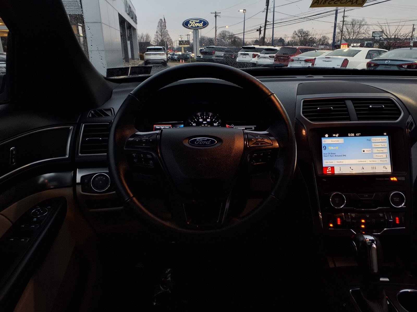 Certified 2019 Ford Explorer XLT w/ Equipment Group 202A image 15