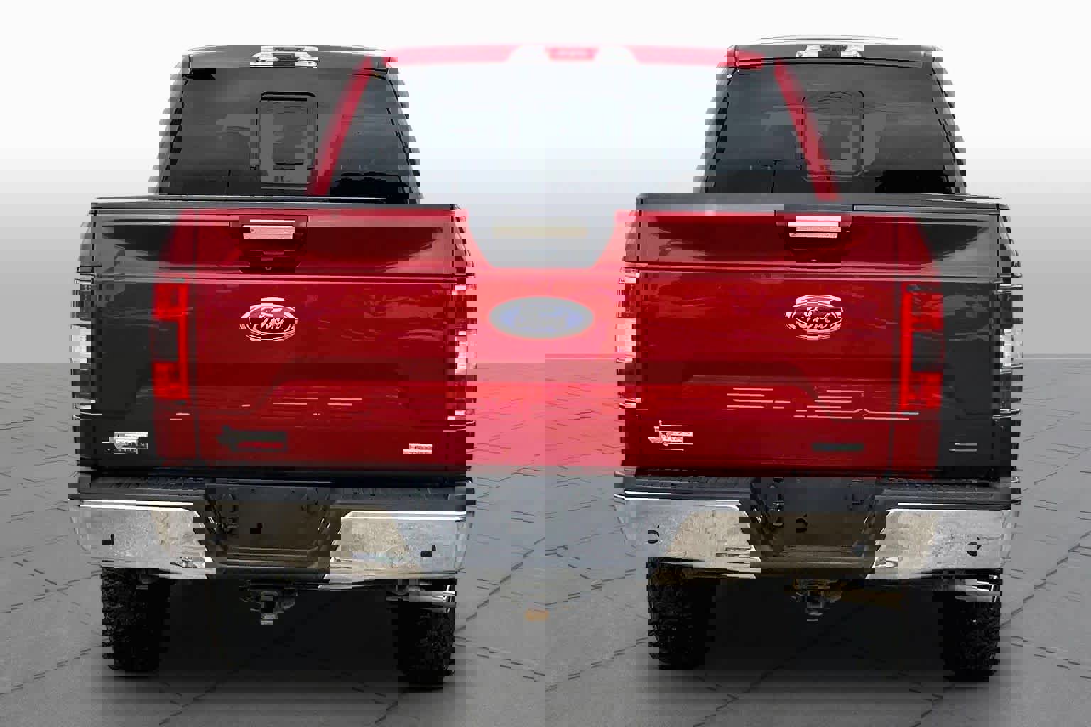 Certified 2018 Ford F150 XLT w/ Equipment Group 302A Luxury AWD/4WD image 3