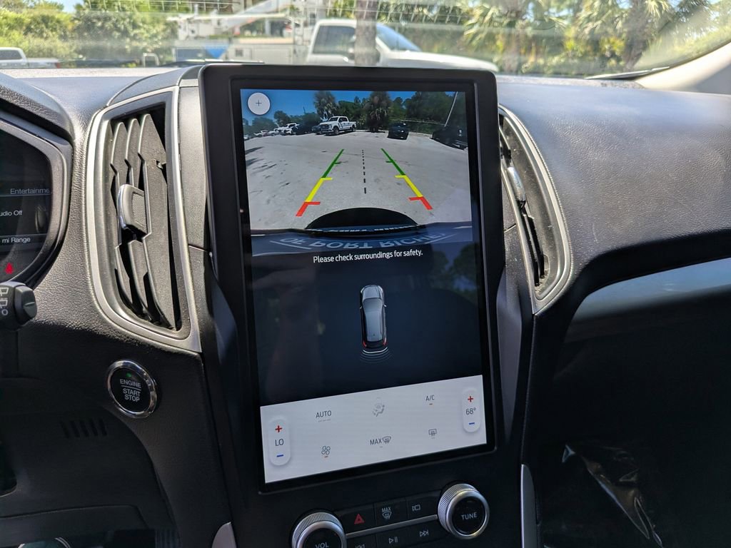 Certified 2024 Ford Edge SE w/ Black Appearance Package image 23