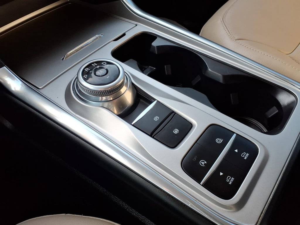 Certified 2020 Ford Explorer Limited RWD image 23