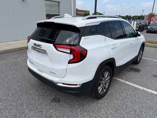 Used 2023 GMC Terrain SLT w/ Tech Package AWD/4WD image 8