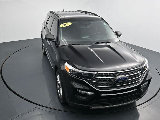 Certified 2023 Ford Explorer XLT w/ Equipment Group 202A AWD/4WD image 24