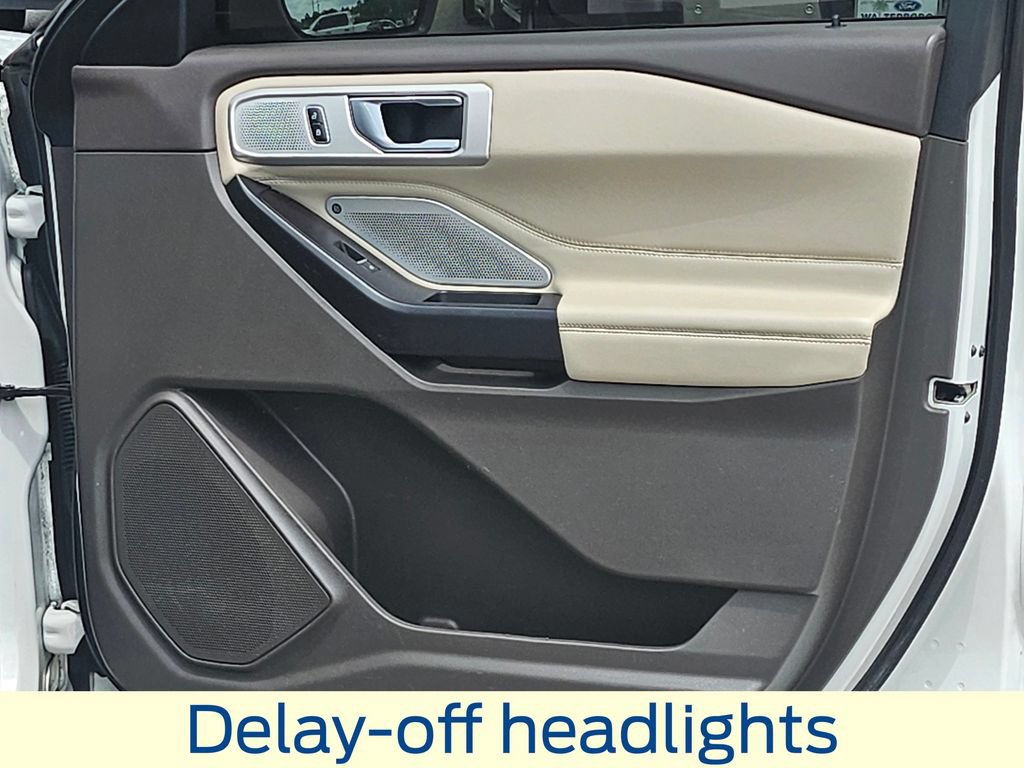 Certified 2020 Ford Explorer Platinum w/ Premium Technology Package AWD/4WD image 42