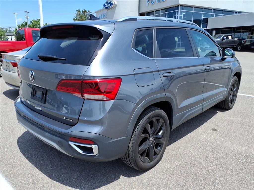 Used 2022 Volkswagen Taos SE AWD/4WD image 4