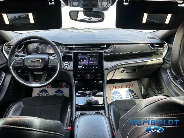Used 2024 Jeep Grand Cherokee Altitude AWD/4WD image 17