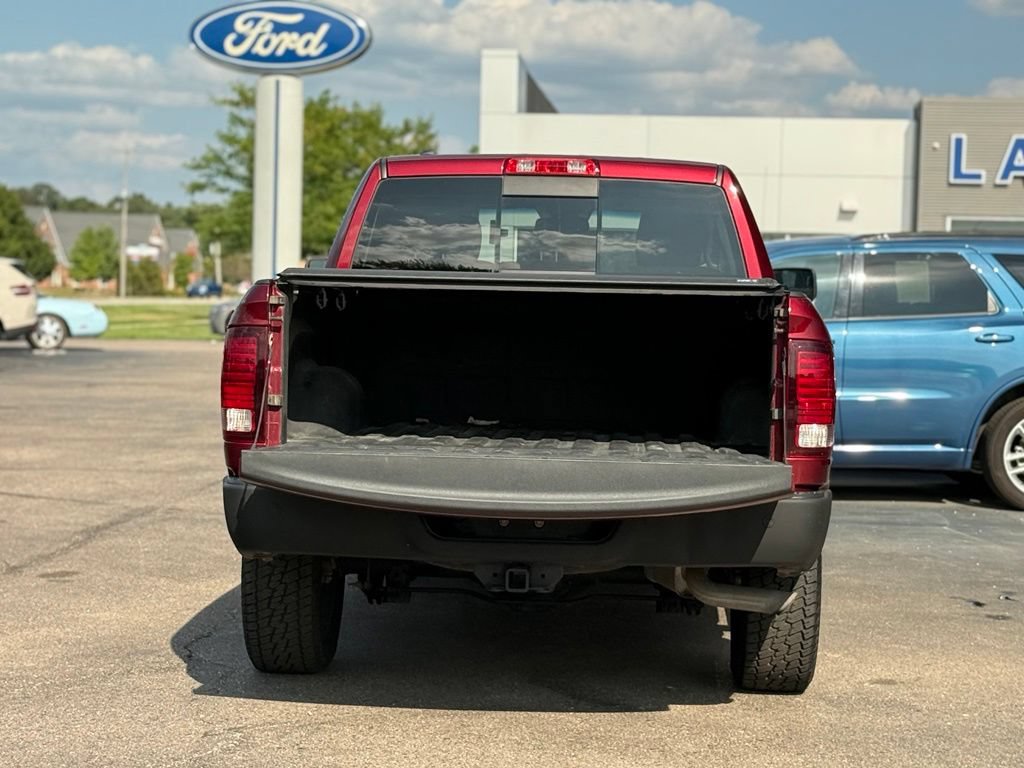 Used 2019 RAM 1500 Warlock AWD/4WD image 32