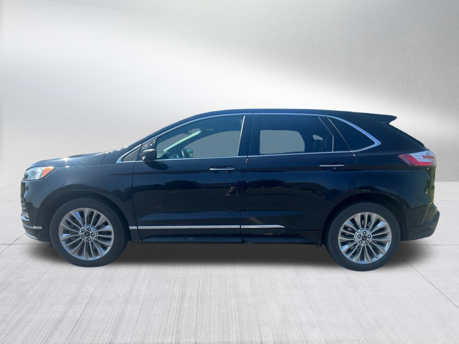 Certified 2024 Ford Edge Titanium w/ Titanium Elite Package AWD/4WD image 8