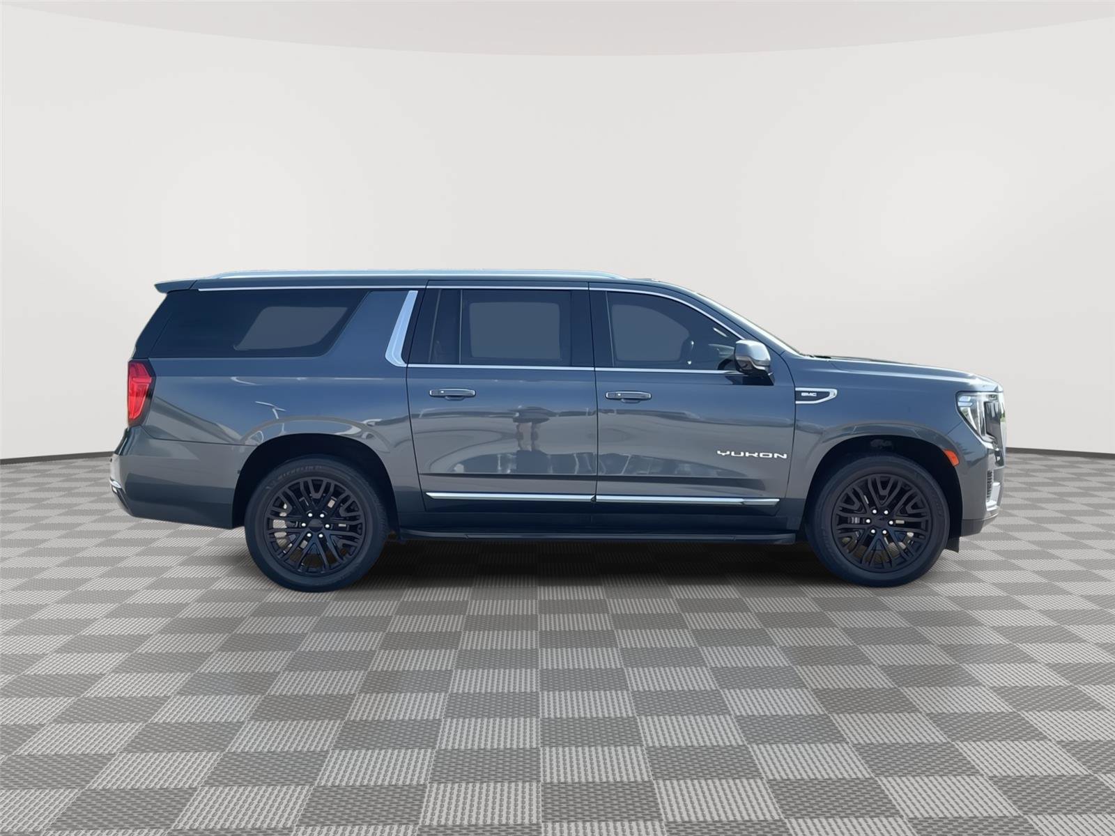 Used 2021 GMC Yukon XL SLT w/ SLT Premium Package AWD/4WD image 6