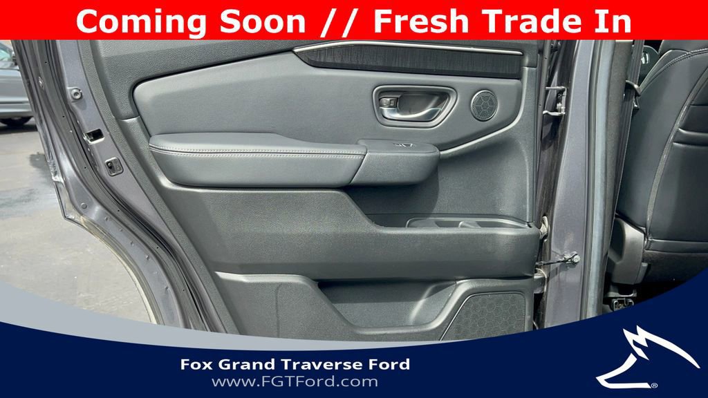 Used 2024 Honda Pilot Elite image 37