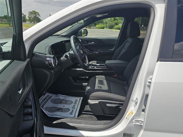 Used 2026 Chevrolet Equinox LT FWD image 14