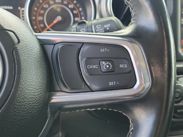 Used 2022 Jeep Wrangler Unlimited Sahara AWD/4WD image 27