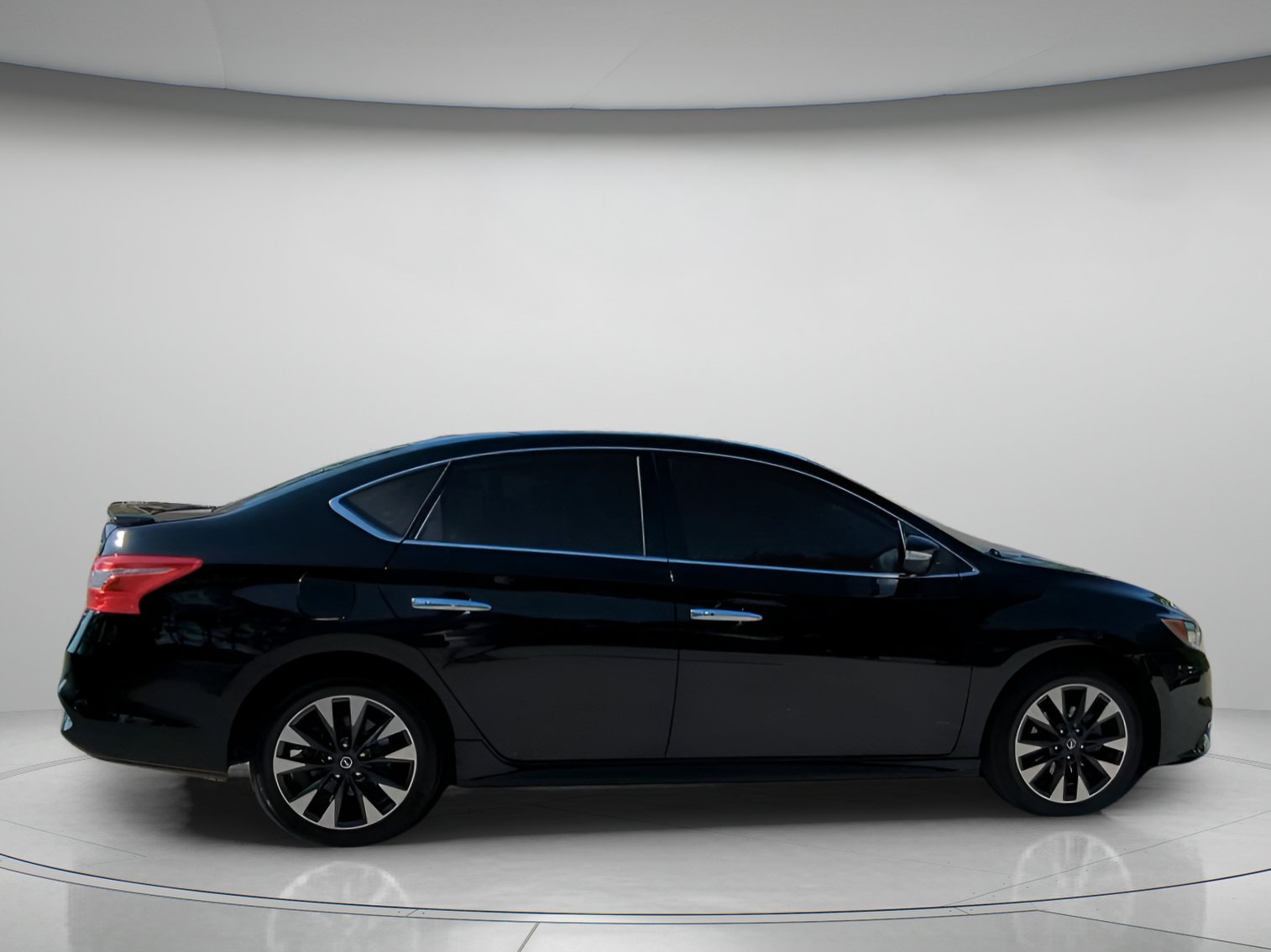 Used 2019 Nissan Sentra SR FWD image 31