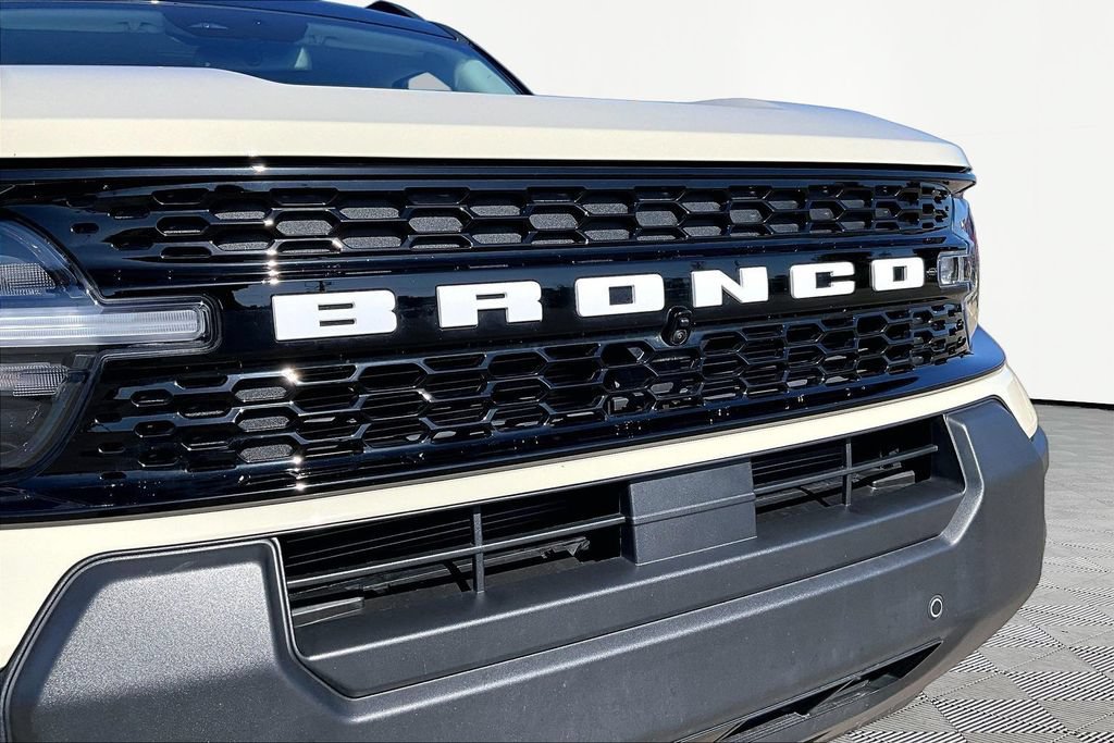 Certified 2025 Ford Bronco Sport Outer Banks w/ Outer Banks Tech Package+ AWD/4WD image 28