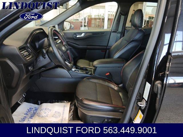 Certified 2023 Ford Escape ST-Line Select w/ Tech Pack #2 AWD/4WD image 11