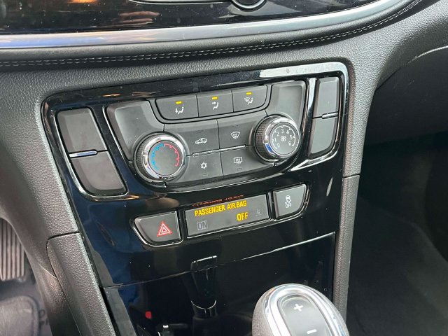 Used 2018 Buick Encore Preferred FWD image 32