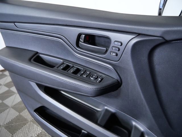 Used 2025 Honda Odyssey Sport-L image 25