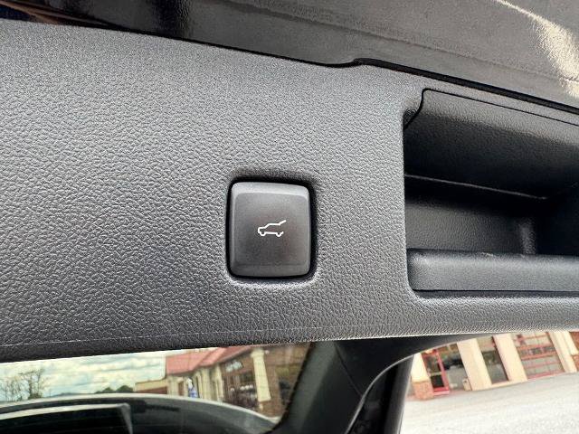 Certified 2022 Ford Escape SE w/ SE Sport Appearance Package AWD/4WD image 28