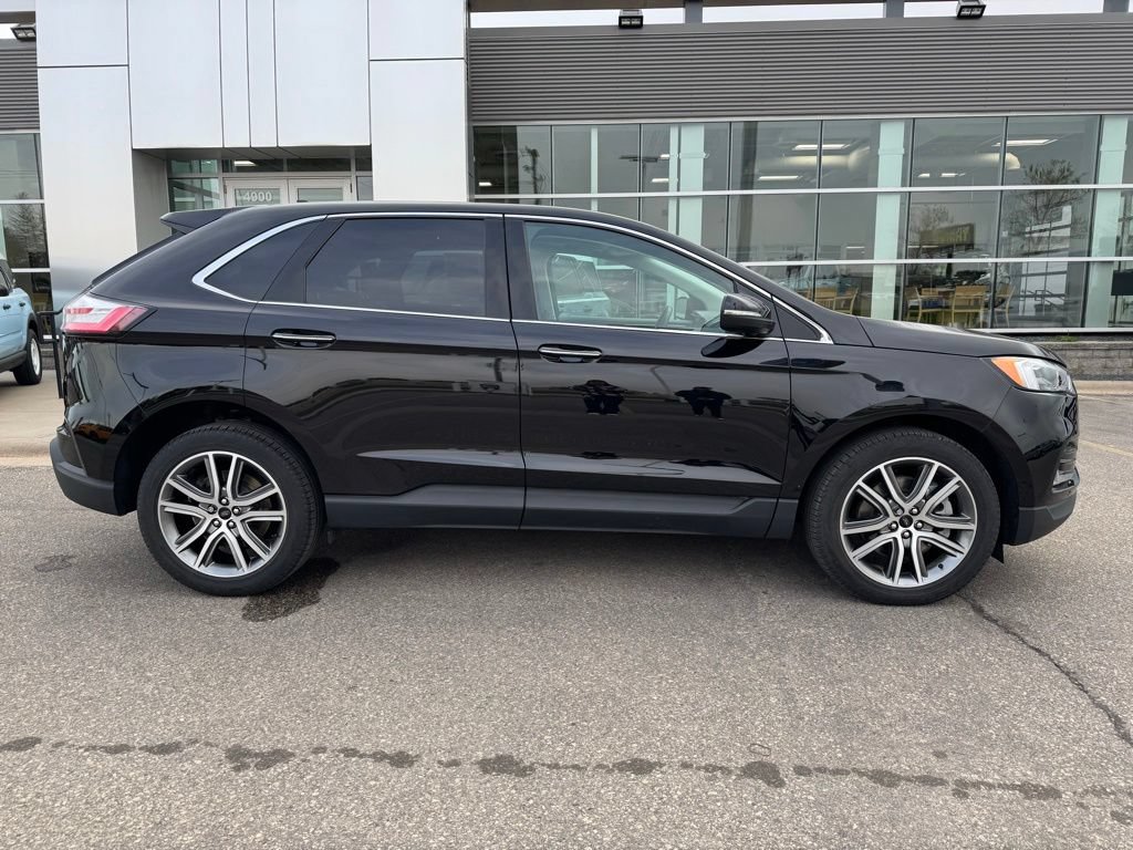 Certified 2024 Ford Edge Titanium w/ Equipment Group 301A AWD/4WD image 29