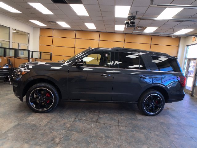 Certified 2022 Ford Expedition Limited AWD/4WD image 4