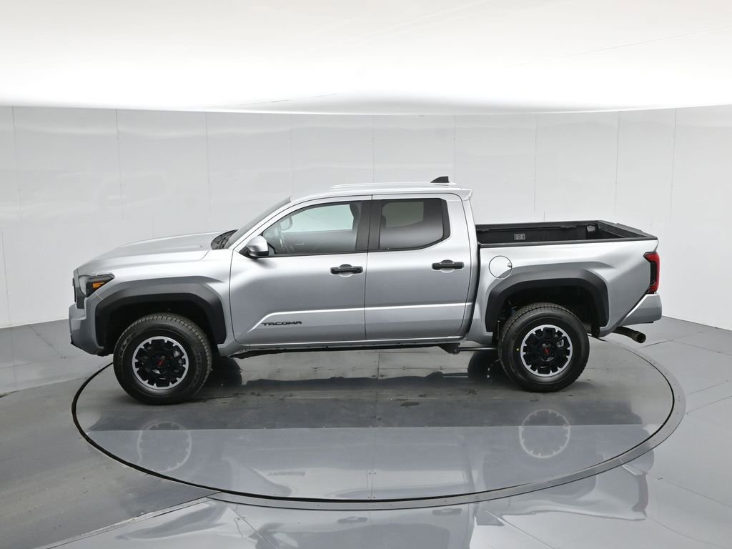 Used 2024 Toyota Tacoma TRD Off-Road image 40