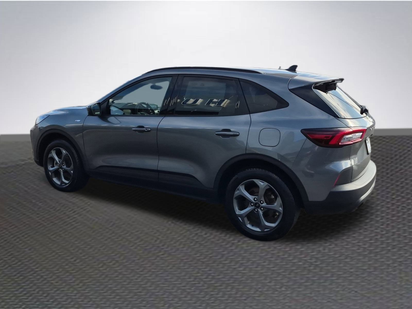 Certified 2025 Ford Escape ST-Line Elite image 5