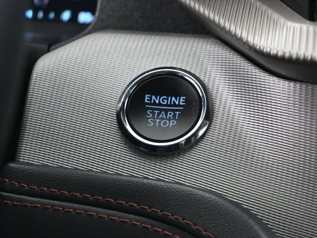 Certified 2025 Ford Explorer Active RWD image 41