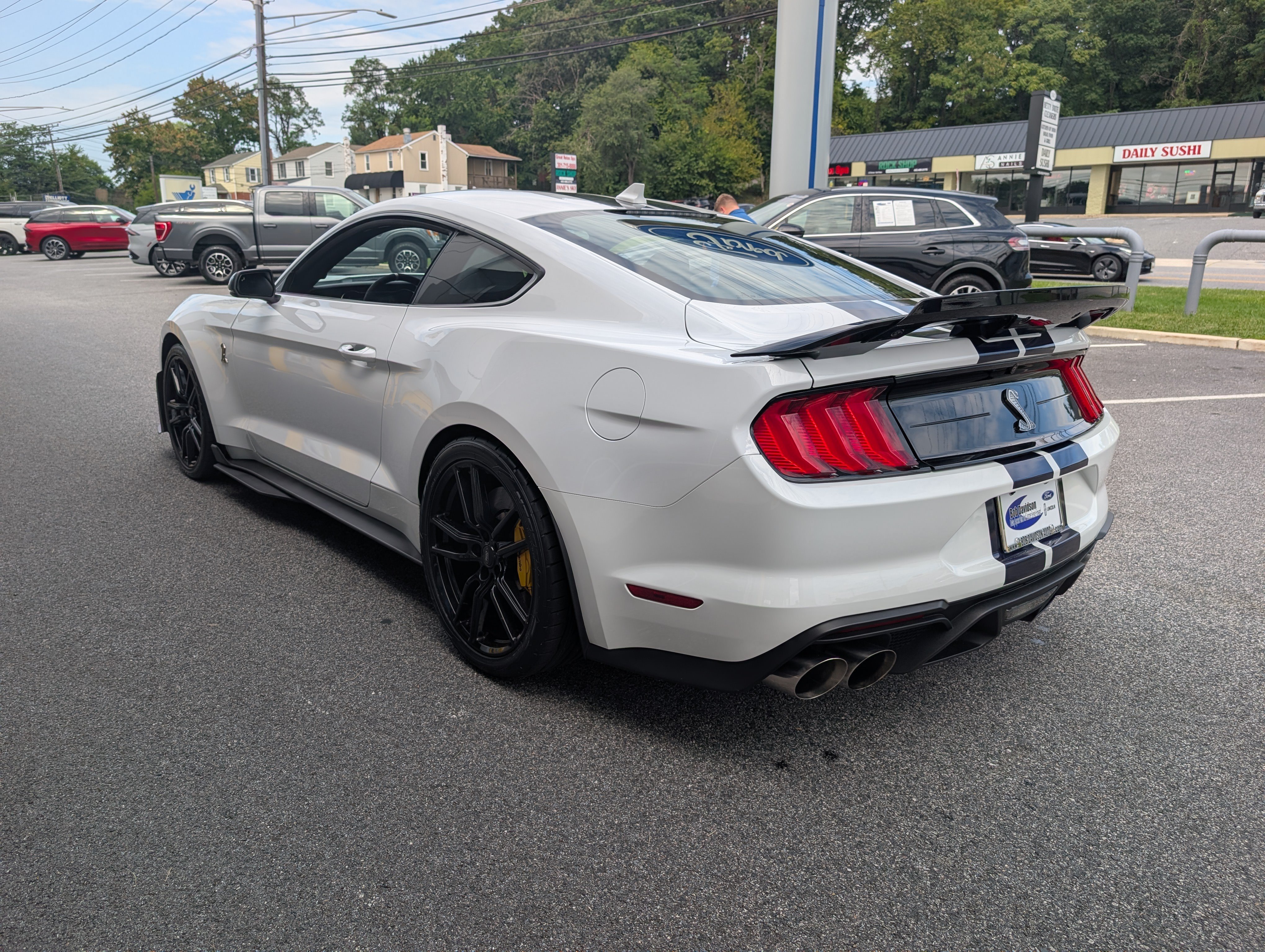 Certified 2022 Ford Mustang Shelby GT500 w/ Technology Package RWD image 3