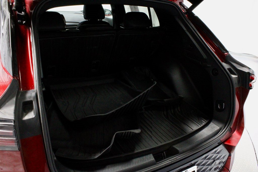 Used 2025 Chevrolet Equinox EV RS w/ LPO, Trailering Package image 13