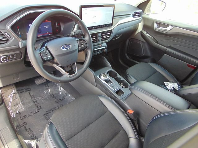 Certified 2026 Ford Escape SE FWD image 11
