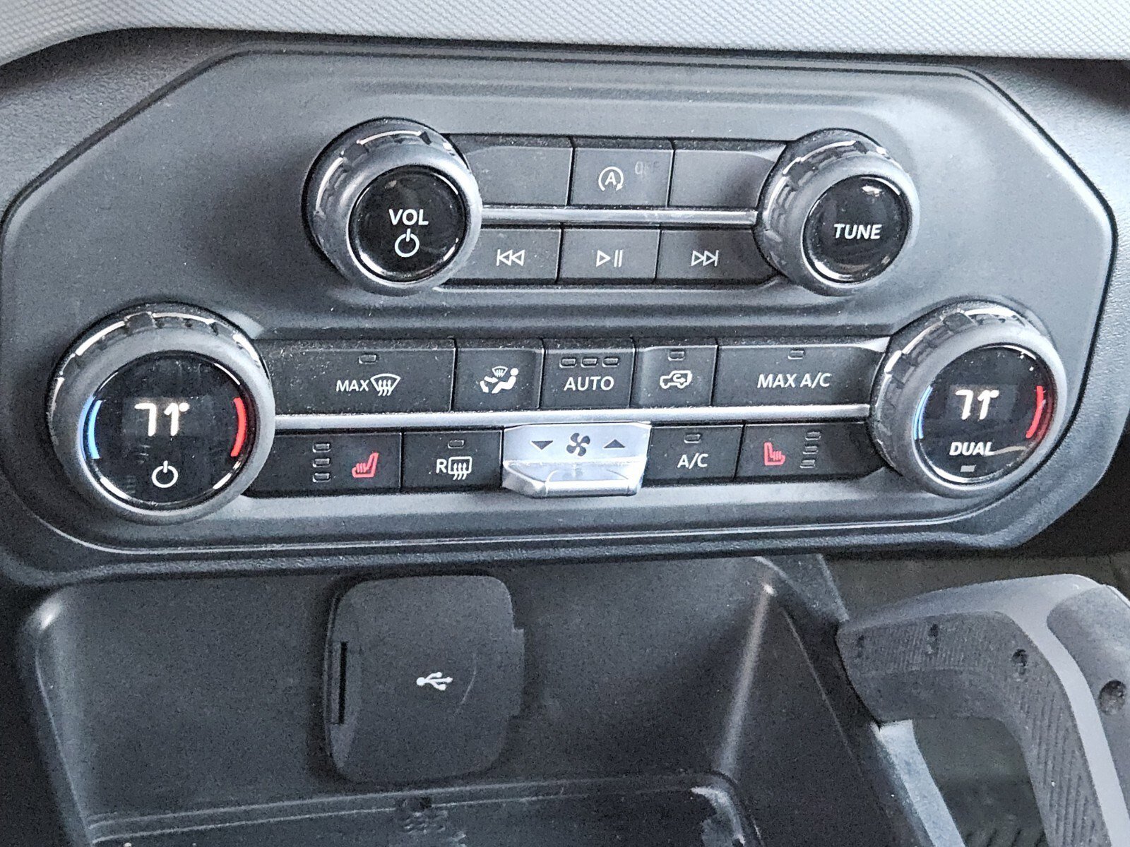 Certified 2023 Ford Bronco Big Bend image 22