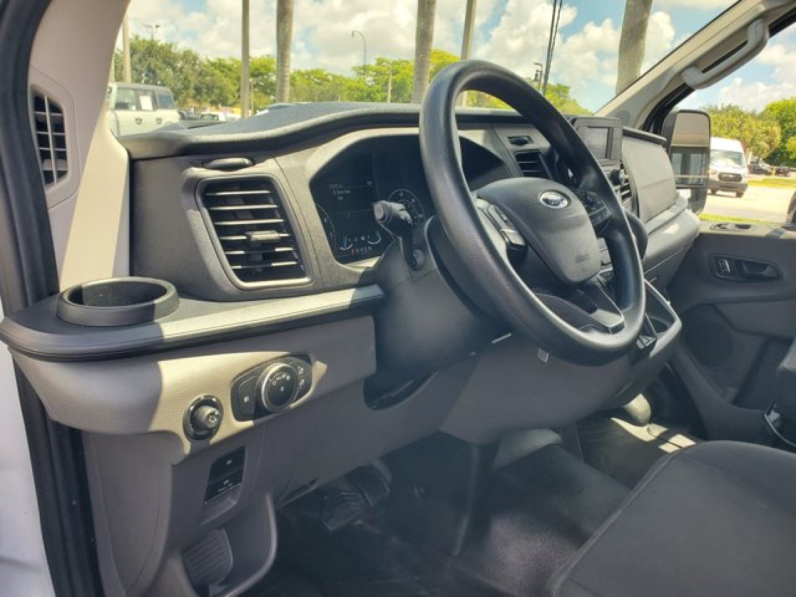 Certified 2023 Ford Transit 250 Low Roof w/ Exterior Upgrade Package RWD image 8