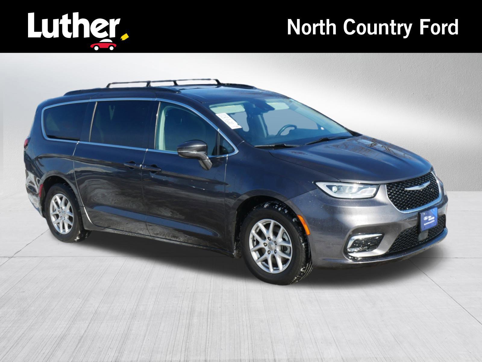 Used 2022 Chrysler Pacifica Touring-L image 7