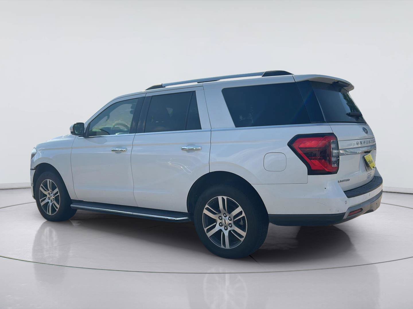 Certified 2022 Ford Expedition Limited AWD/4WD image 6