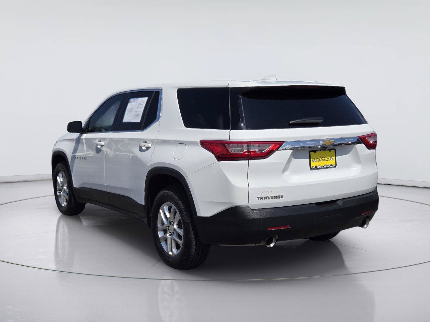 Used 2020 Chevrolet Traverse LS FWD image 6